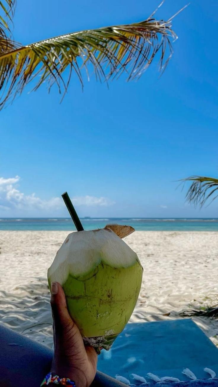 Tiwi Beach Resort & Spa Момбаса Экстерьер фото