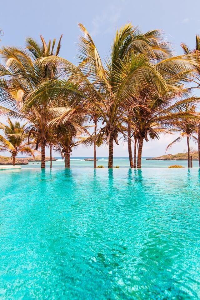 Tiwi Beach Resort & Spa Момбаса Экстерьер фото
